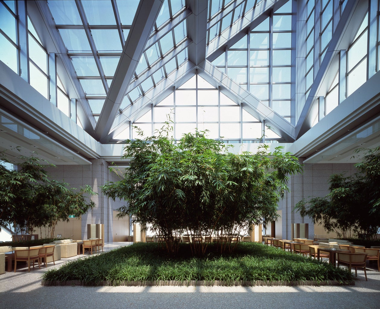 ピーク ラウンジ内観