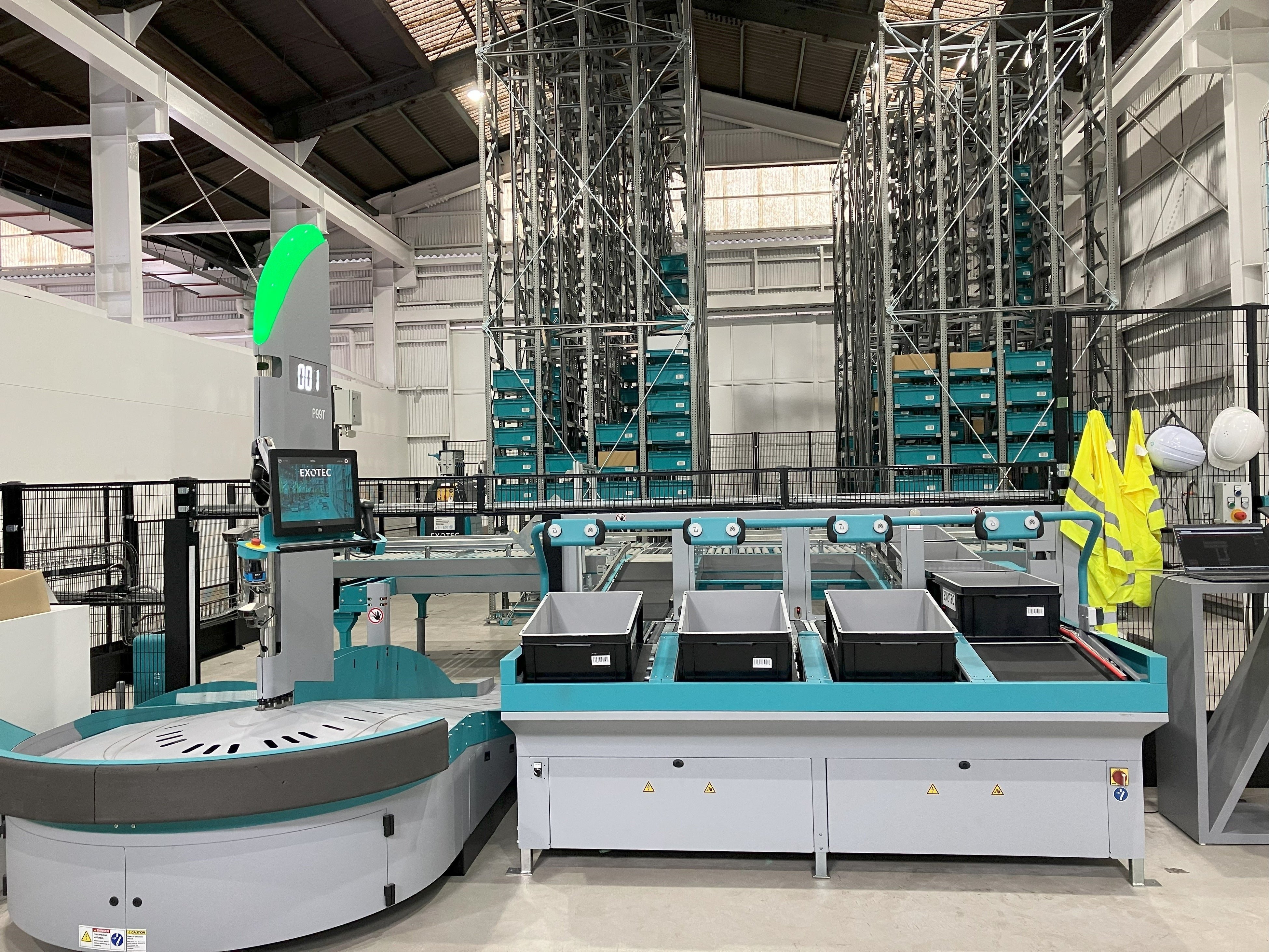 【リニューアル後の東京デモセンター内部】