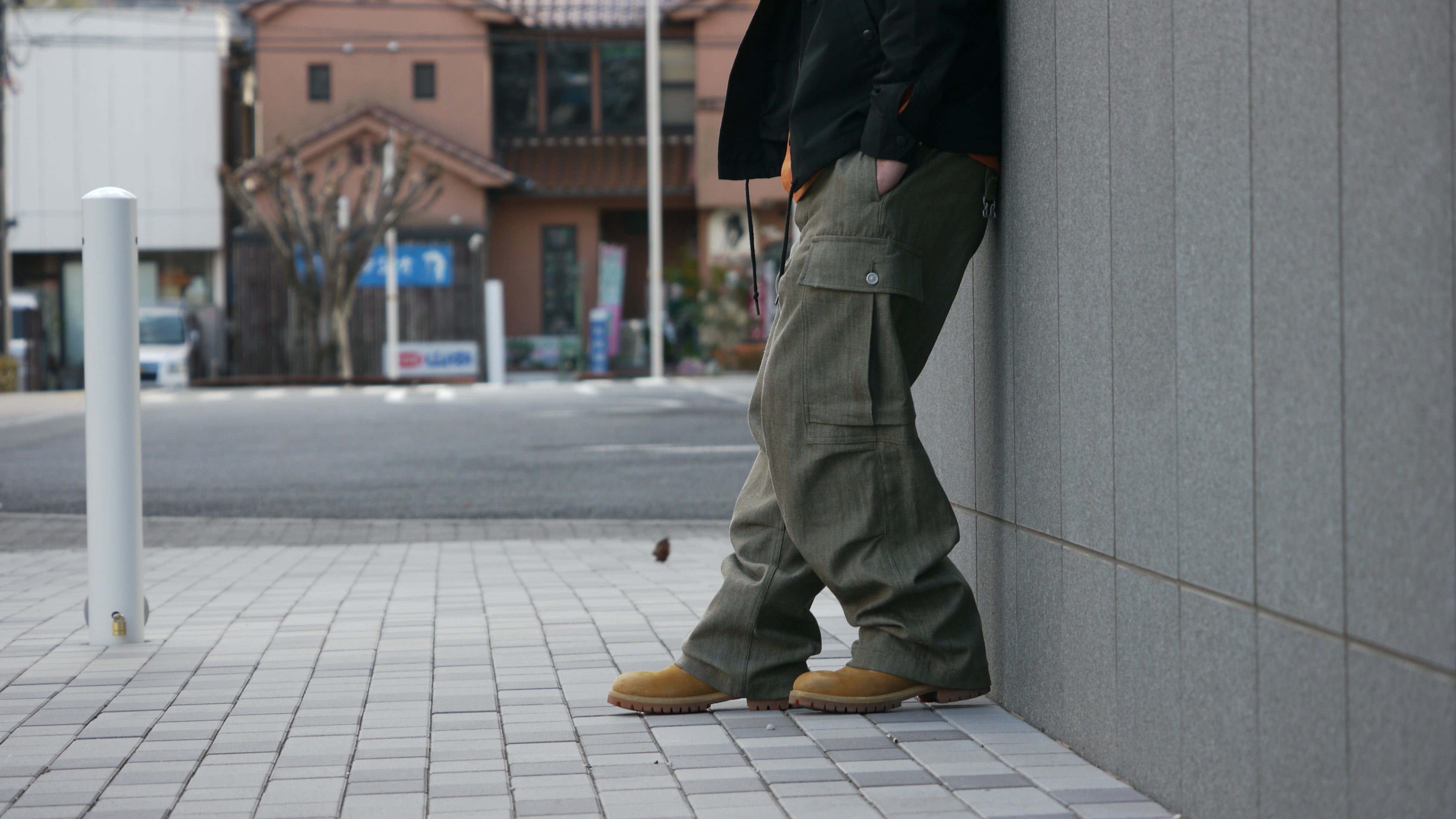 カーキ グリーンデニム カーゴパンツ 幻のグリーンデニムカーゴ！アレンジしやすいアジャスタブル仕様