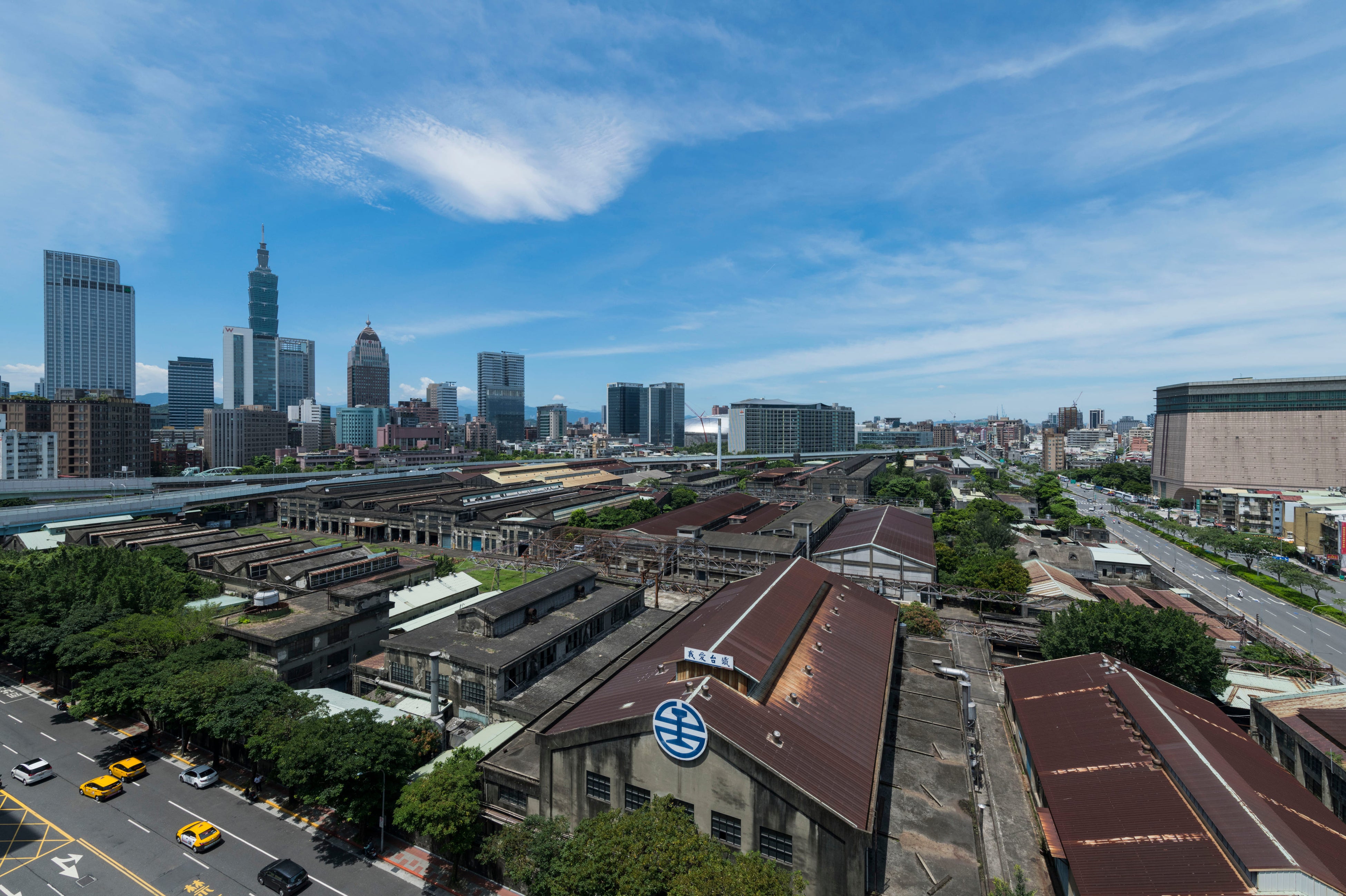 松山文創園区そばにある国家鉄道博物館籌備処。前身は1935年に開設された「台北機廠（鉄道工場）」です。