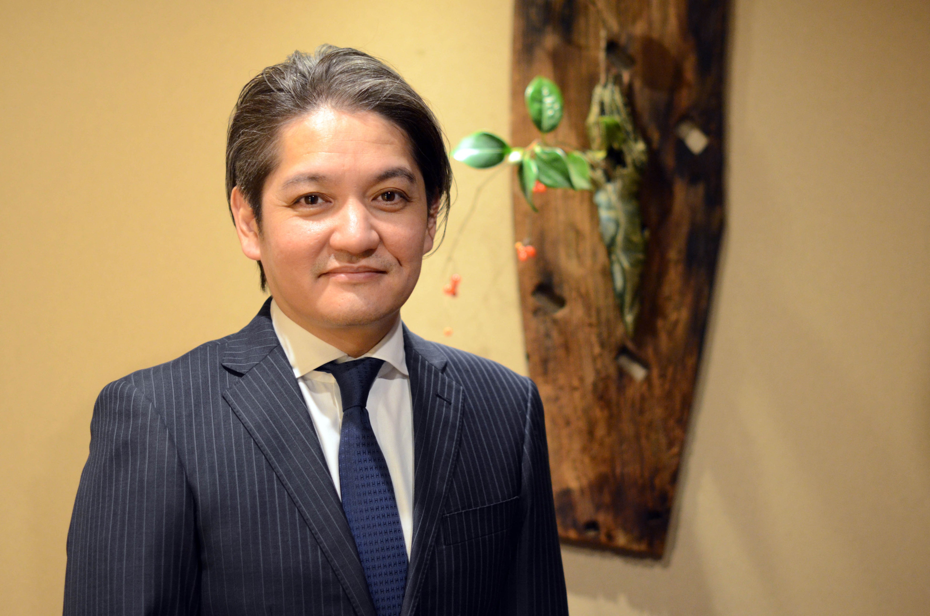 乃木坂しん 支配人兼シェフソムリエ 飛田 泰秀