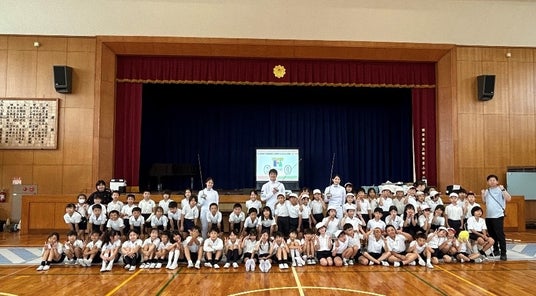 長谷工コーポレーション 明日香村主催「フェンシング体験教室」に開催協力 ~児童227名が日本代表選手のスピードと技を体感~ 長谷工コーポレーション 明日香村主催「フェンシング体験教室」に開催協力 ~児童227名が日本代表選手のスピードと技を体感~