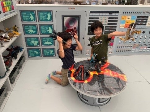 ゴジラ色塗り体験イベント!SNSキャンペーンで限定グッズGET!淡路島で開催中 ゴジラ色塗り体験イベント!SNSキャンペーンで限定グッズGET!淡路島で開催中