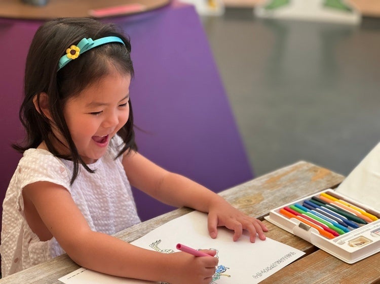 ▲おもいっきり！笑顔溢れる塗り絵体験