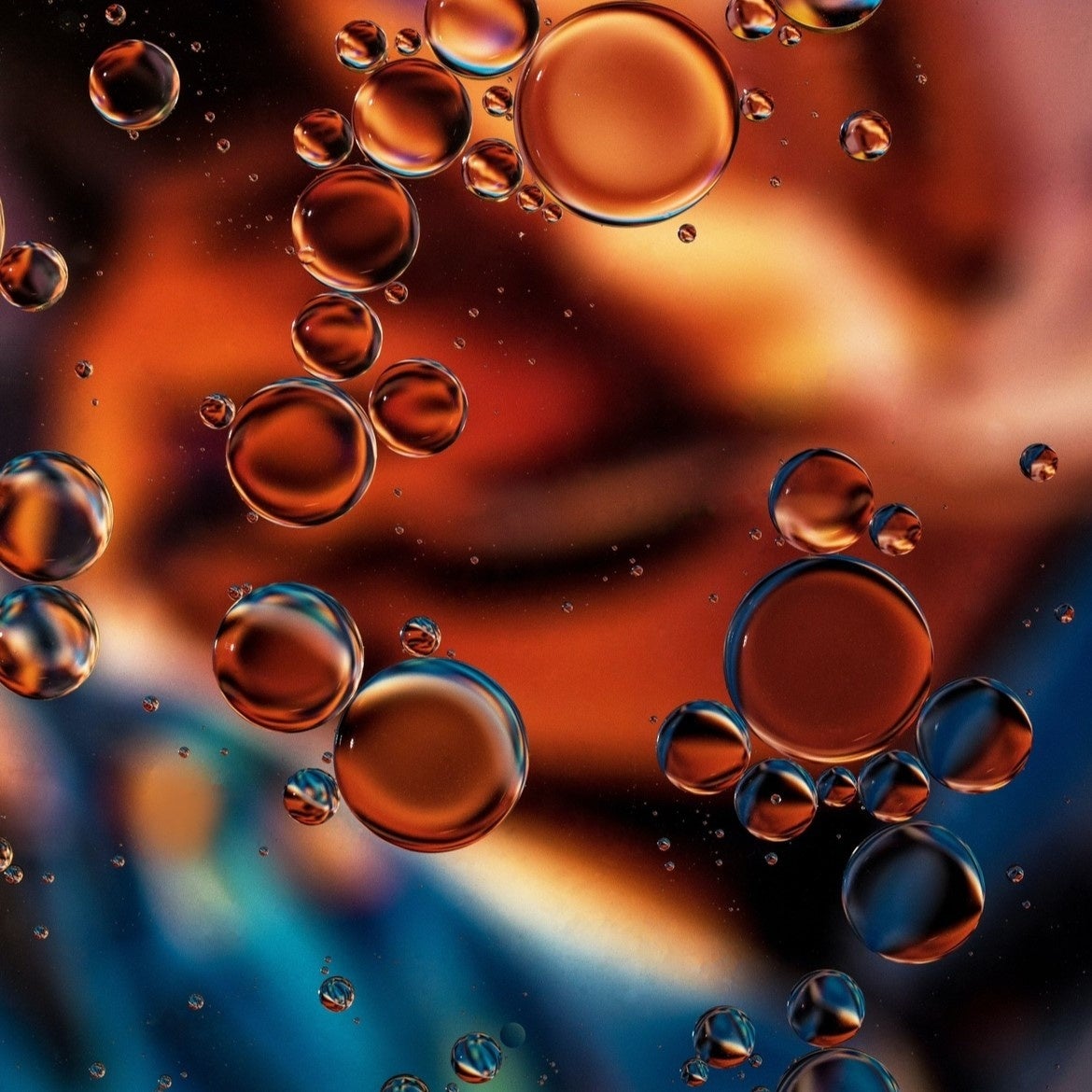 BROSKYスキンケアより 