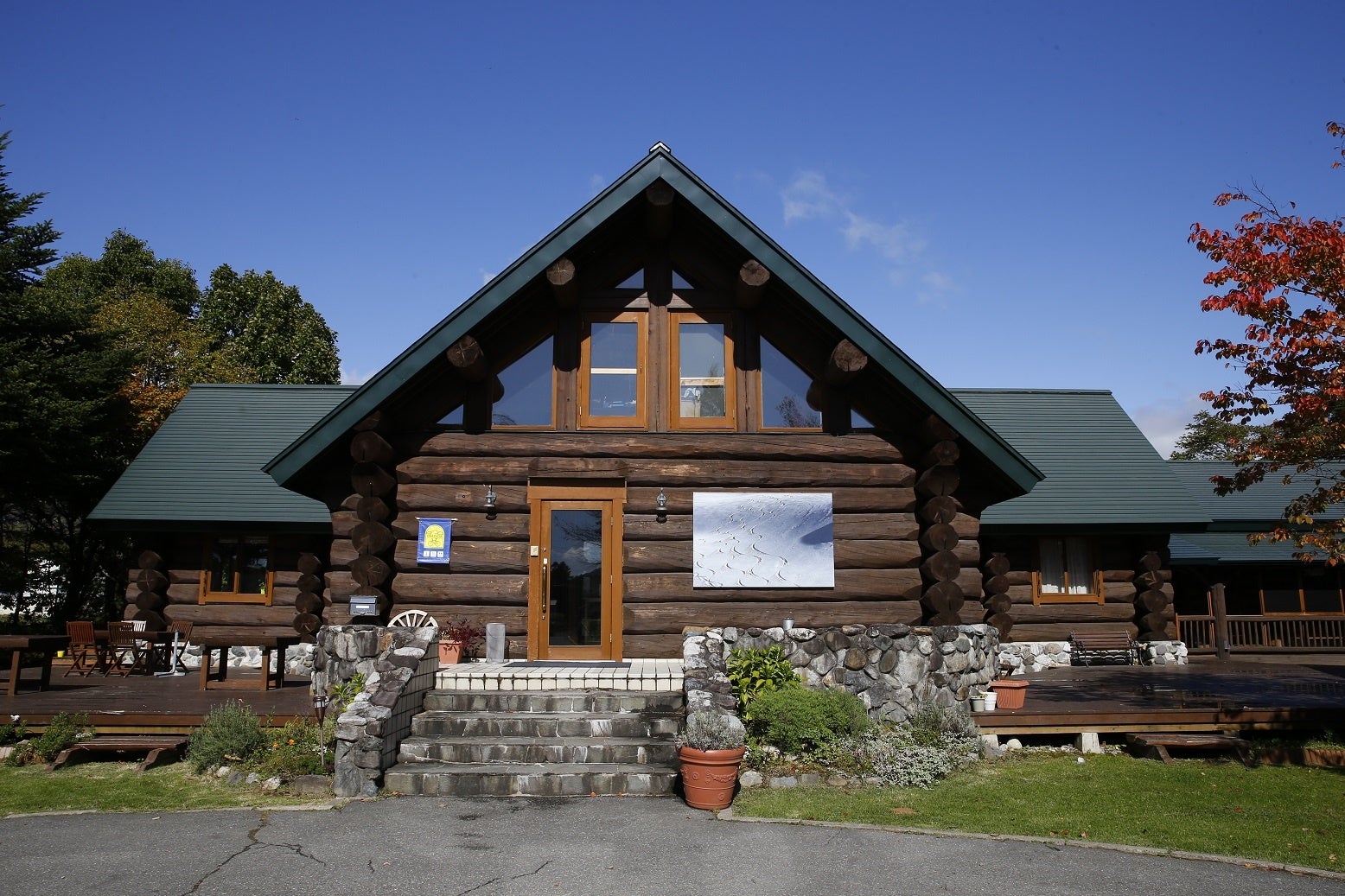 ルポゼ白馬外観