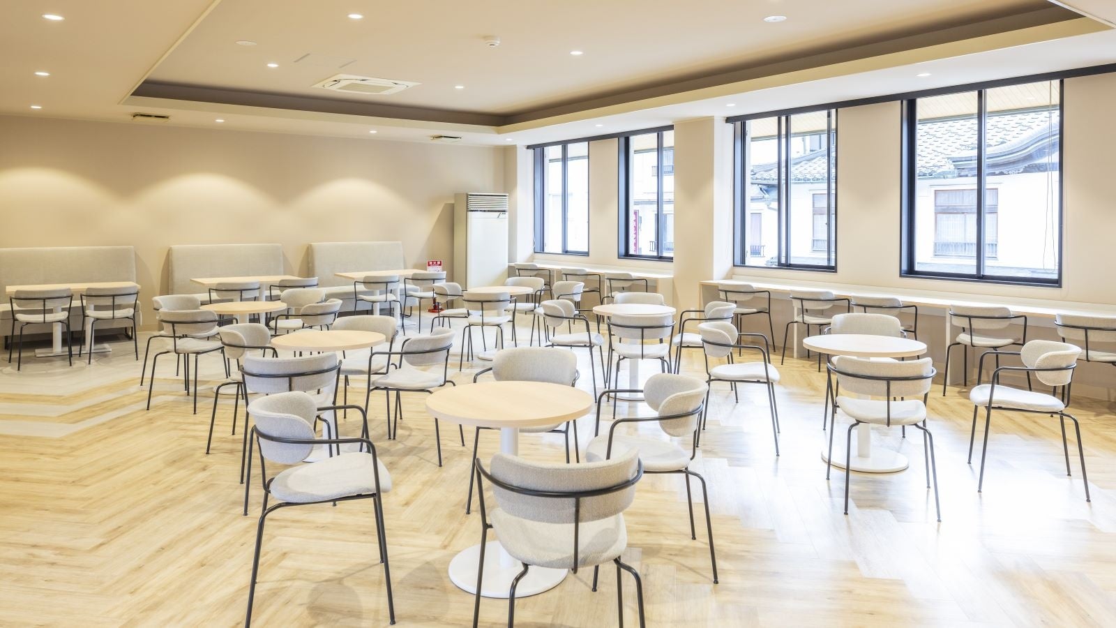 中央案内所_2階内観