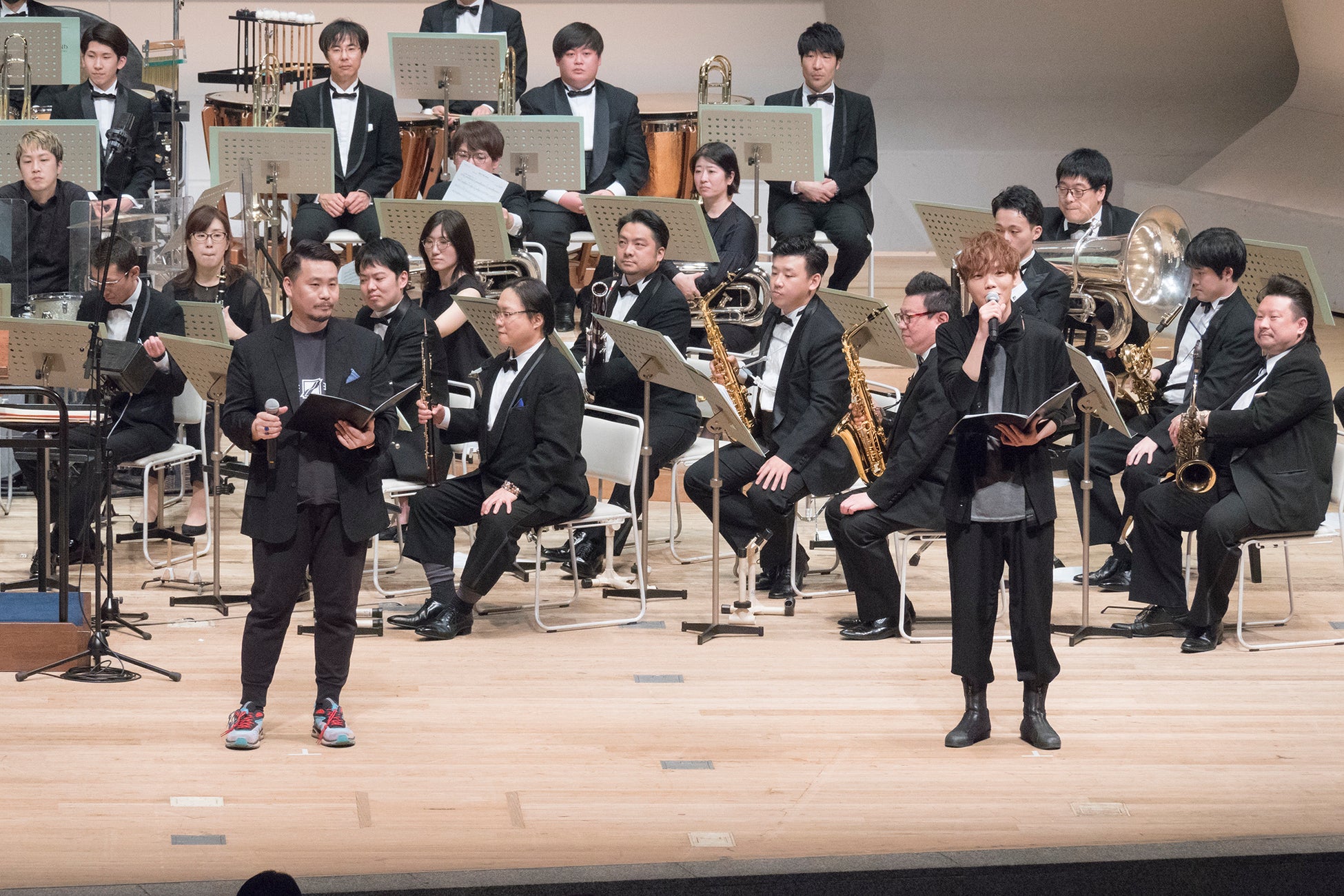 左から加藤達也、堤博明