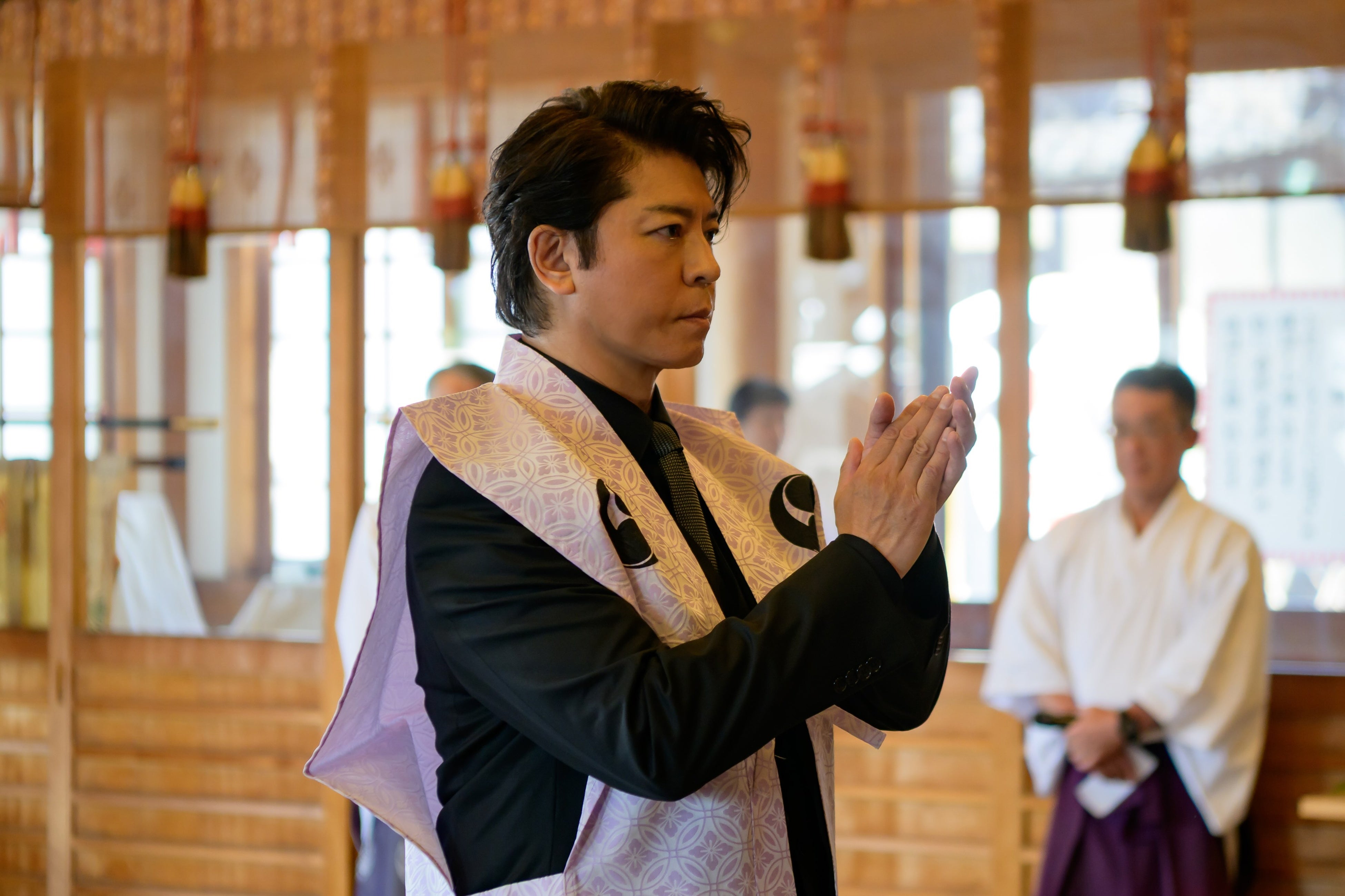 大石内蔵助役・上川隆也、舞台『忠臣蔵』ゆかりの地・赤穂訪問 | 株式