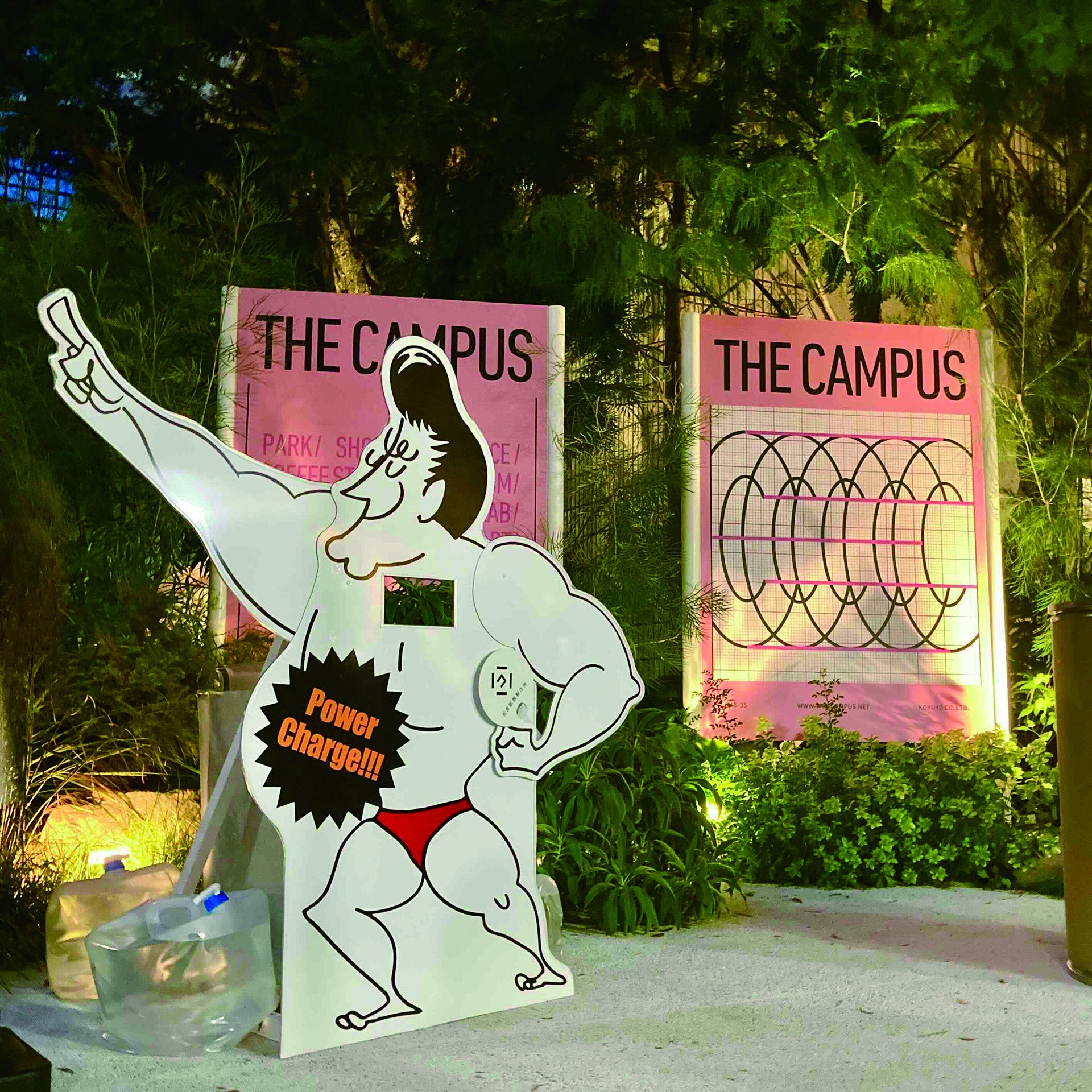 ゴミ回収用のキャラクター立体パネル