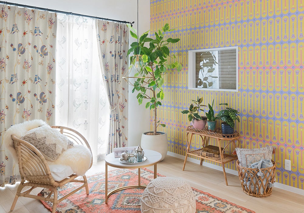 カーテン:Notosglyph ハディア/壁紙:Hattan Egyptian オベリスク YW