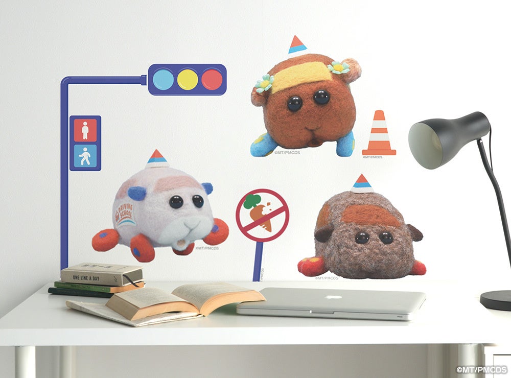 ※モルカーとロードサインのファブリックウォールステッカー