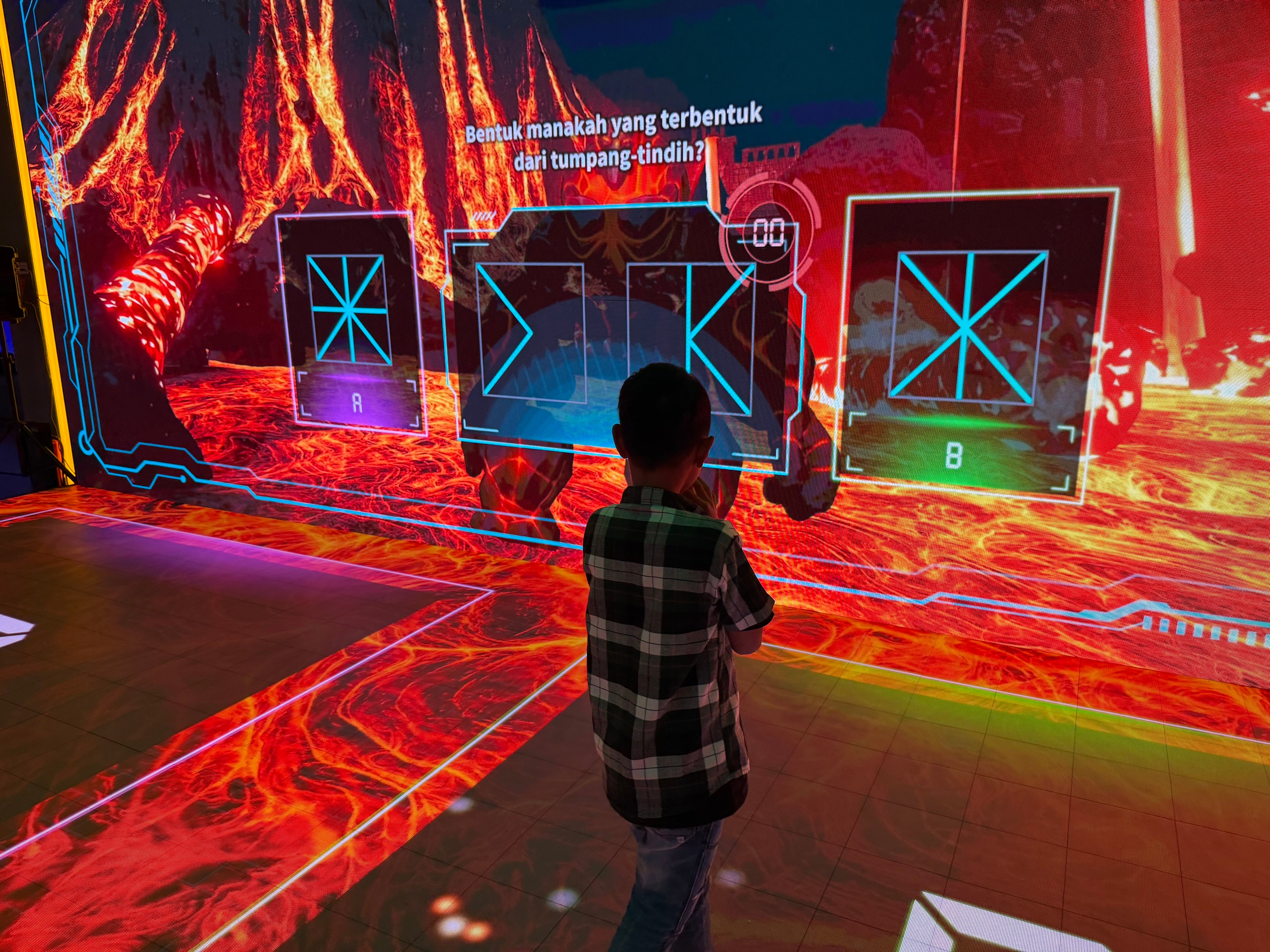 イオンモールに新体験！ワンダーファイの知育空間が熱い