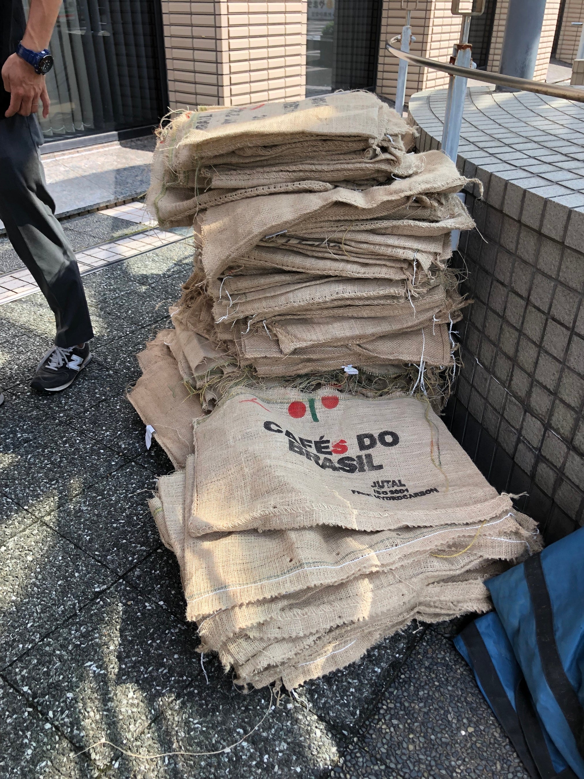 今回使用する麻袋（イメージ）