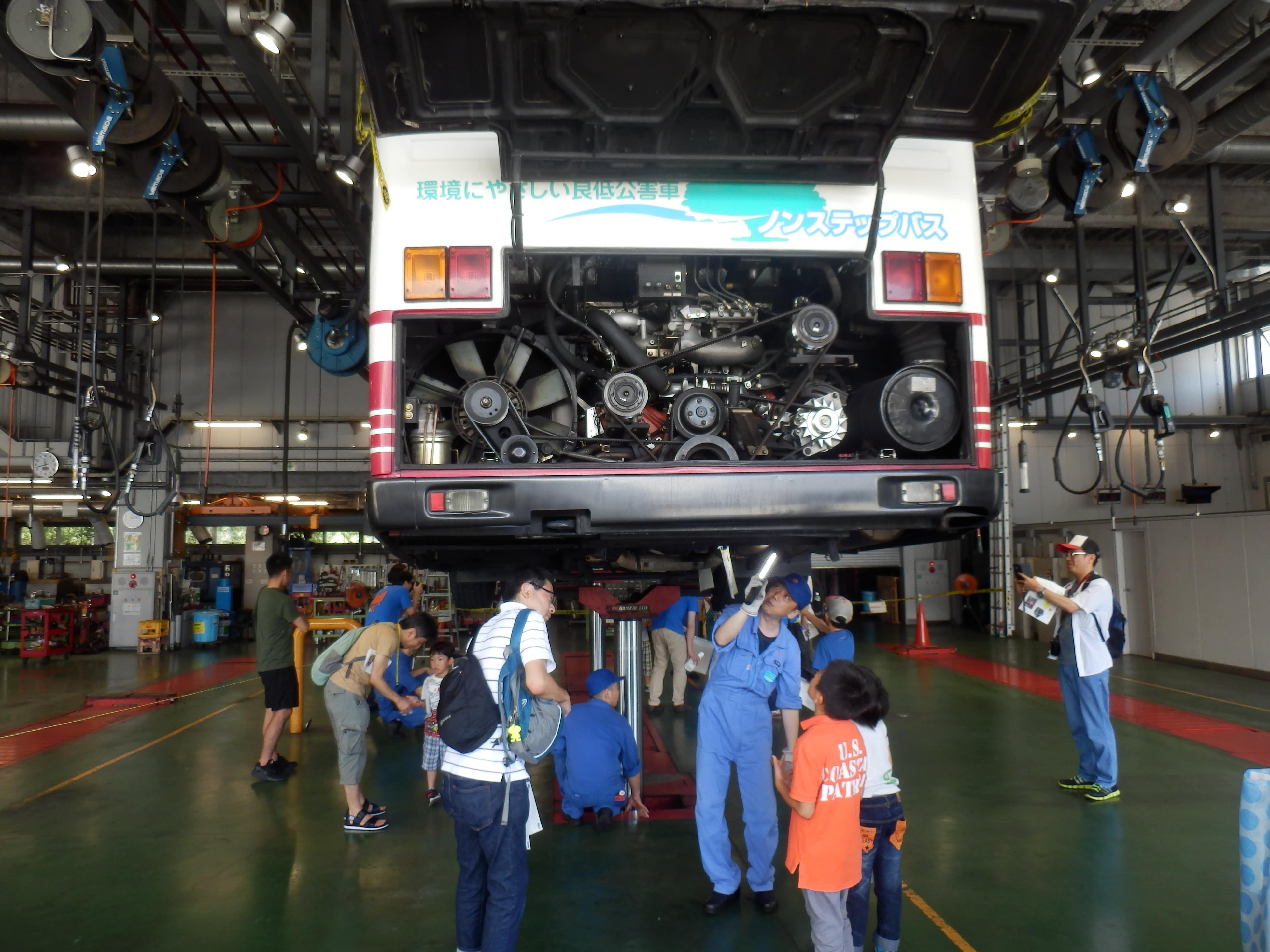 ２０１８年度バスのお仕事体験の様子