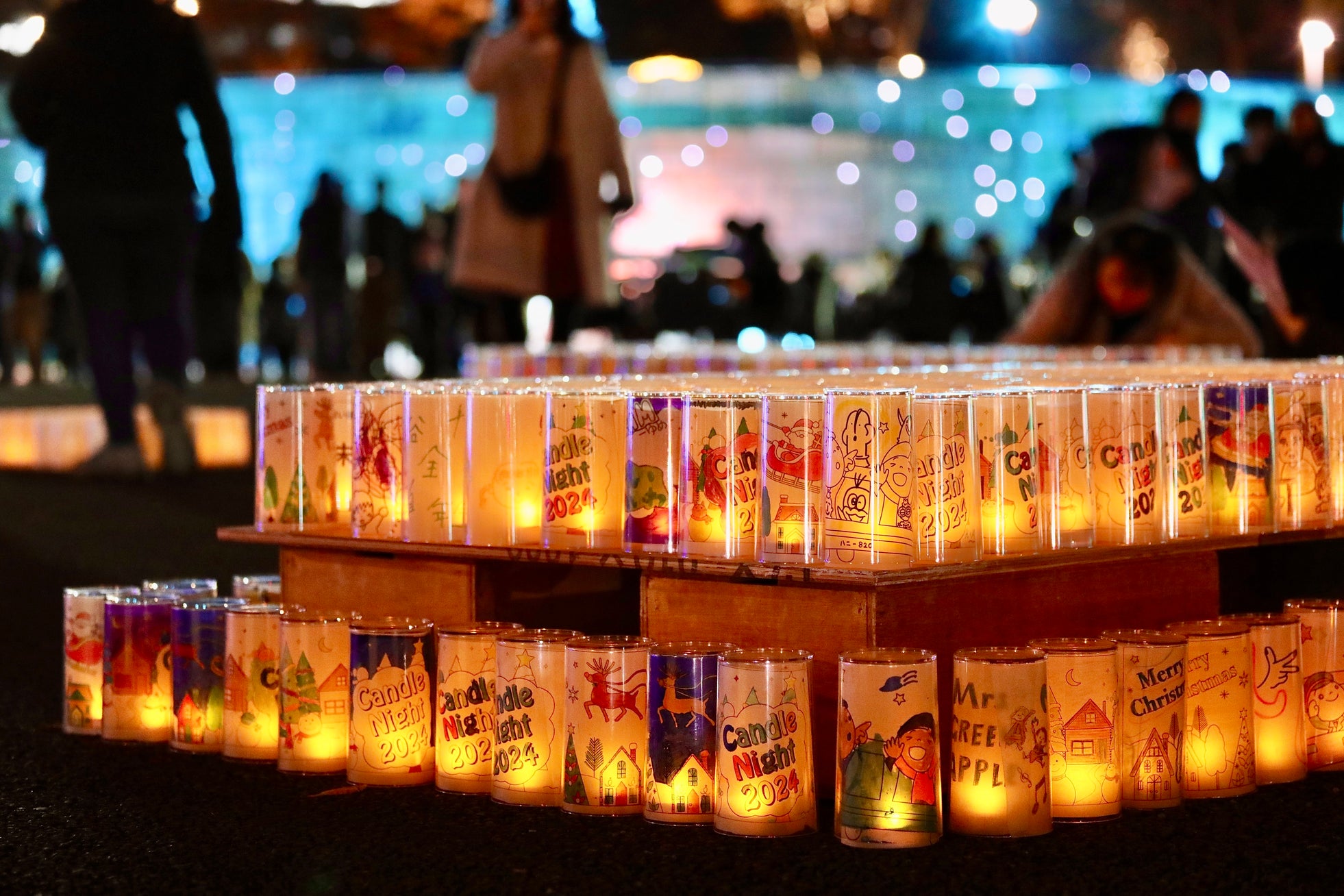 クリスマスを先取り!皆さまにご参加いただくぬり絵によりイルミネーションが完成します 11月29日 「Candle Night 2025 @Shinjuku Central Park」を開催