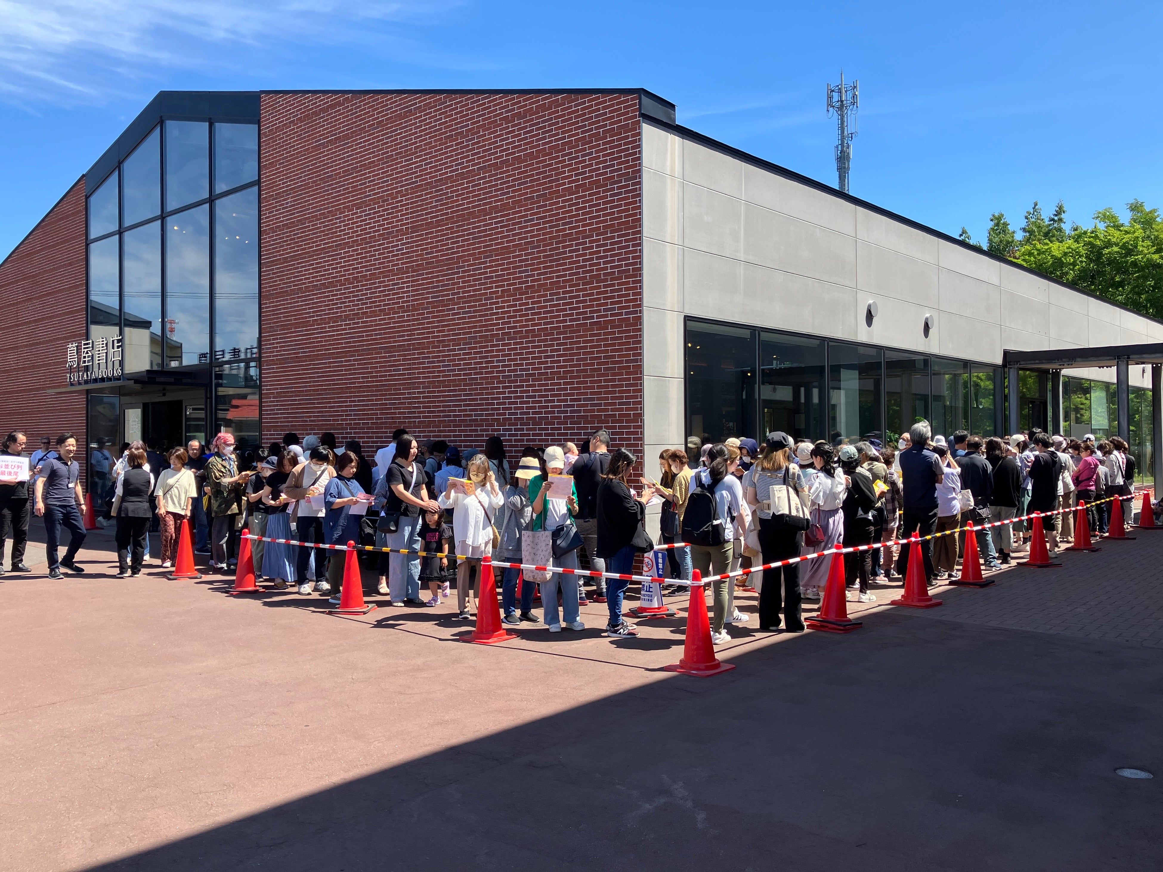「江別 蔦屋書店」の様子