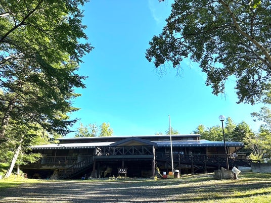 【開館50周年】標高1,600m “雲の上のキャンプ場 ”甘利山グリーンロッジが2026シーズンOPEN!15万株のレンゲツツジと富士山を望む「天空の特等席」へ 【開館50周年】標高1,600m “雲の上のキャンプ場 ”甘利山グリーンロッジが2026シーズンOPEN!15万株のレンゲツツジと富士山を望む「天空の特等席」へ
