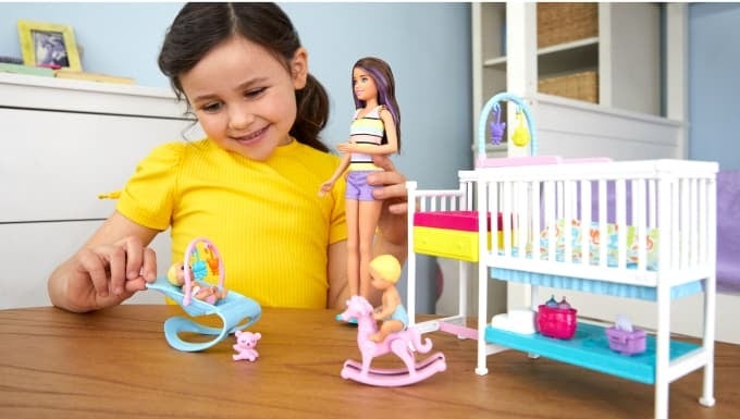 9　バービーのドール・赤ちゃん・ペットで 共感力を教える