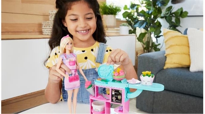 1　ドール遊びを使った自由な遊びを ほめて、耳を傾ける