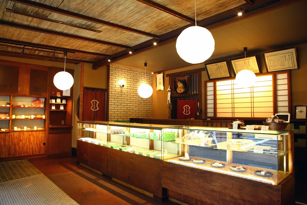 ちもと駅前通り店（内観）