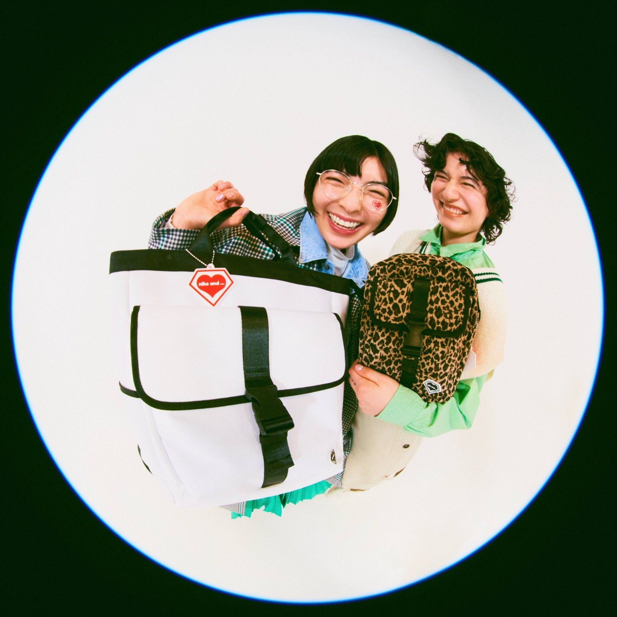 東京発ストリートファッションのパイオニア Super Lovers と Niko And の懐かしくも新しい珠玉のカプセルコレクションが登場 株式会社アダストリアのプレスリリース