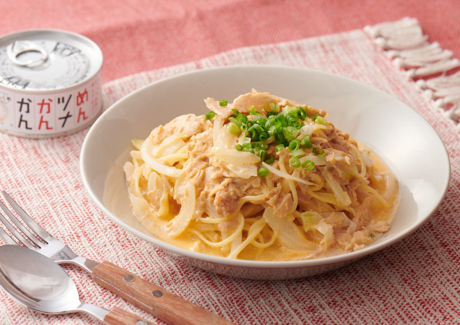 studio CLIPが、缶詰の品揃え日本一を誇る「カンダフル」の人気缶詰を