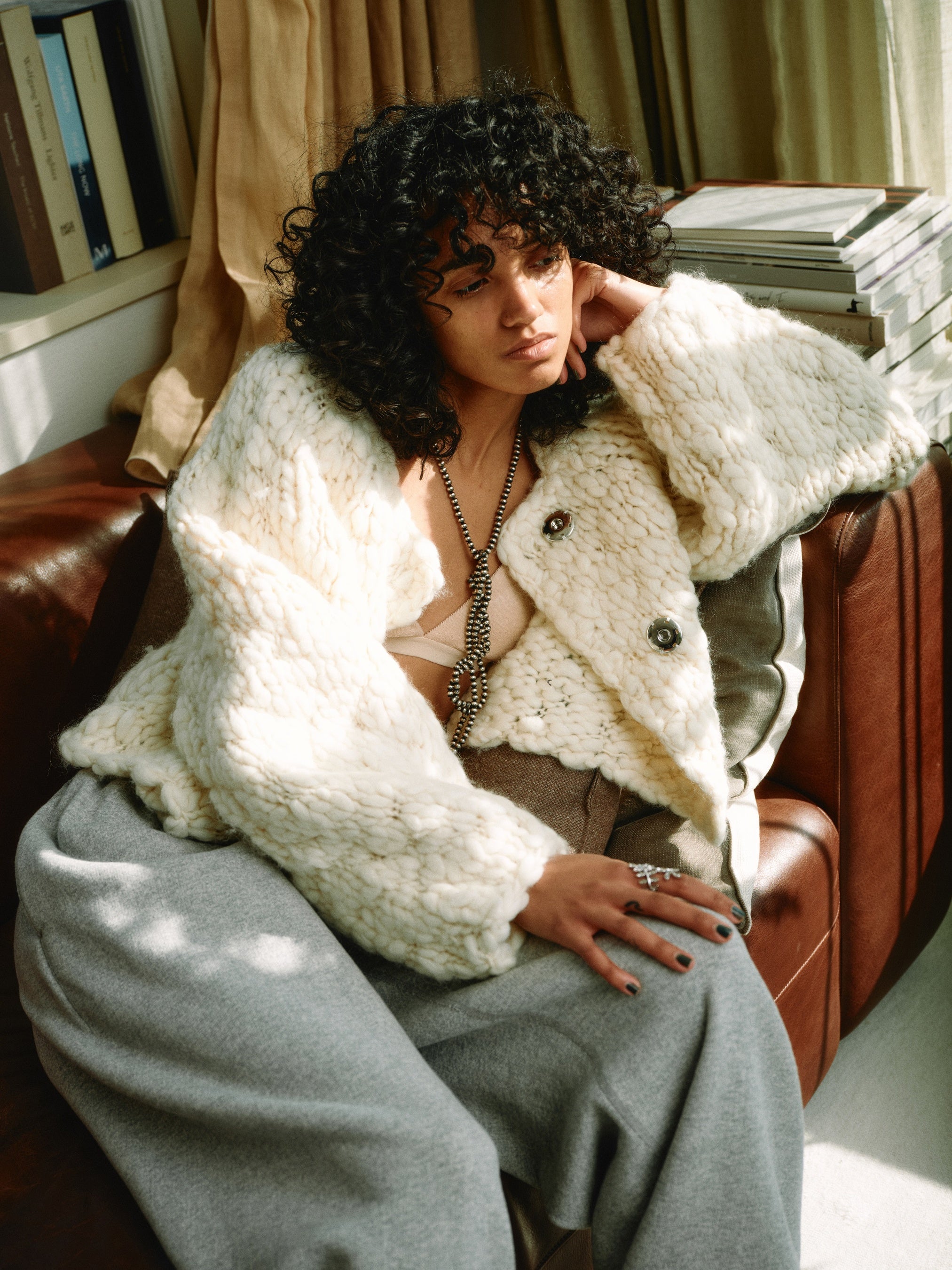 アダストリアグループのエレメントルールより、ニットウェアをメインと