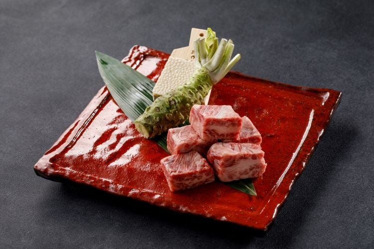 （写真：中落ちカルビのわさび焼き）