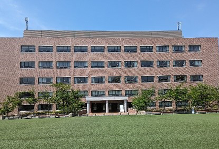 現在の第1学舎（2024年）