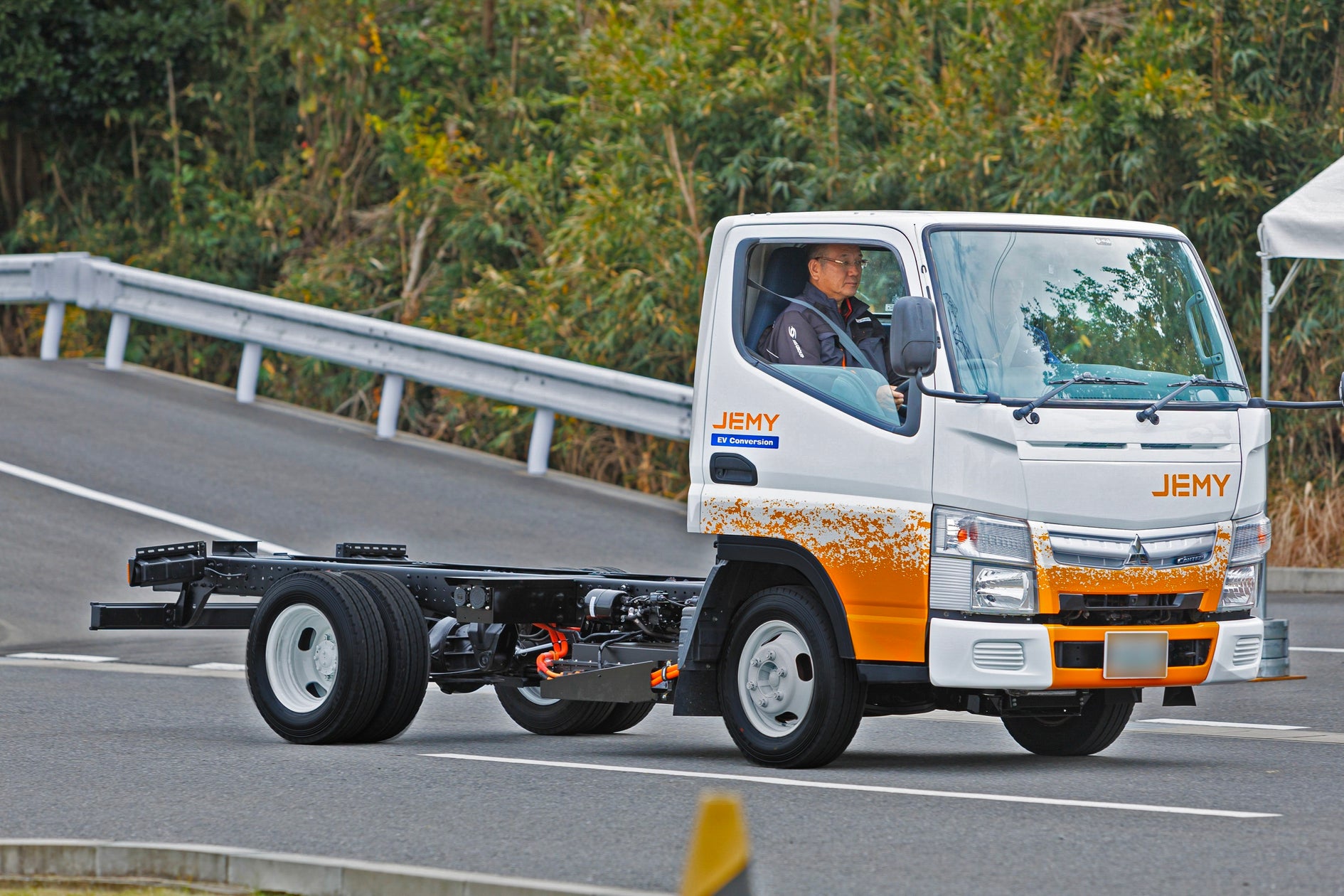 ヤマト モビリティ&Mfg.(株)/国内初、EVコンバージョントラック量産予定車完成