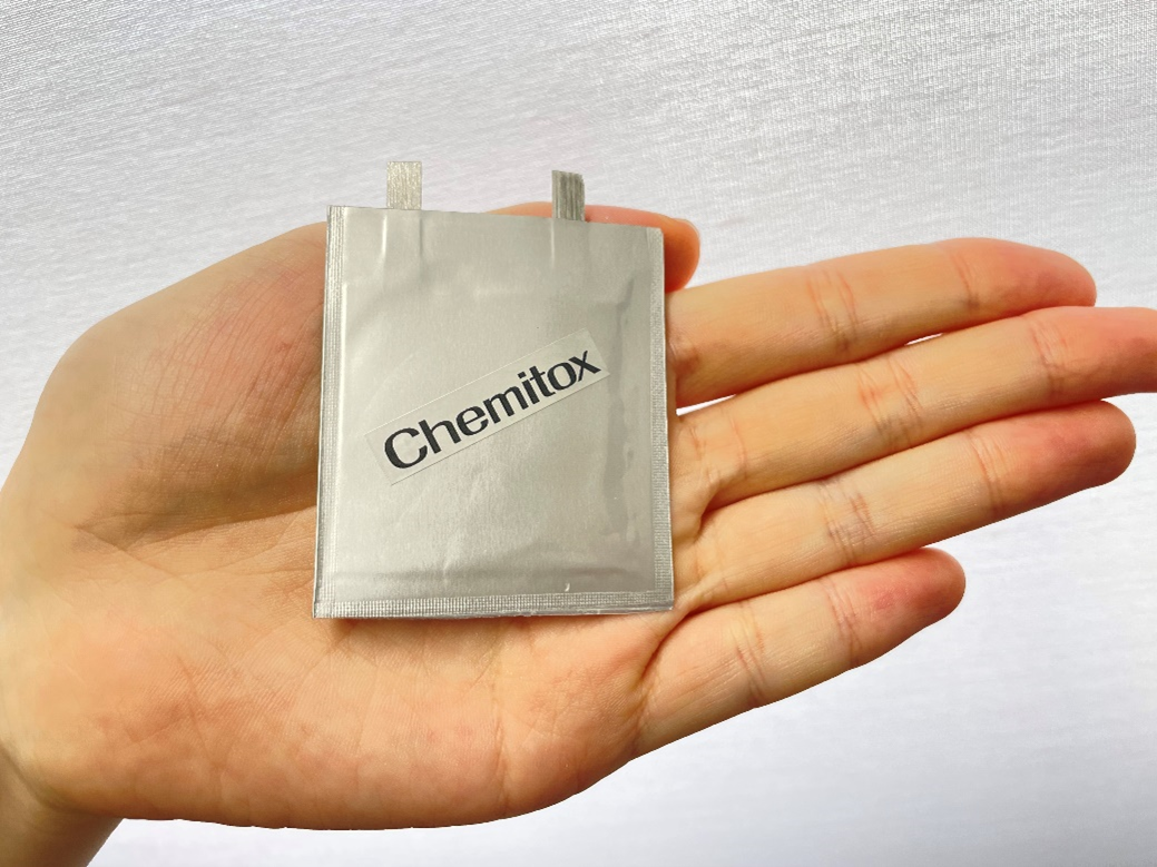 パウチ型全固体電池