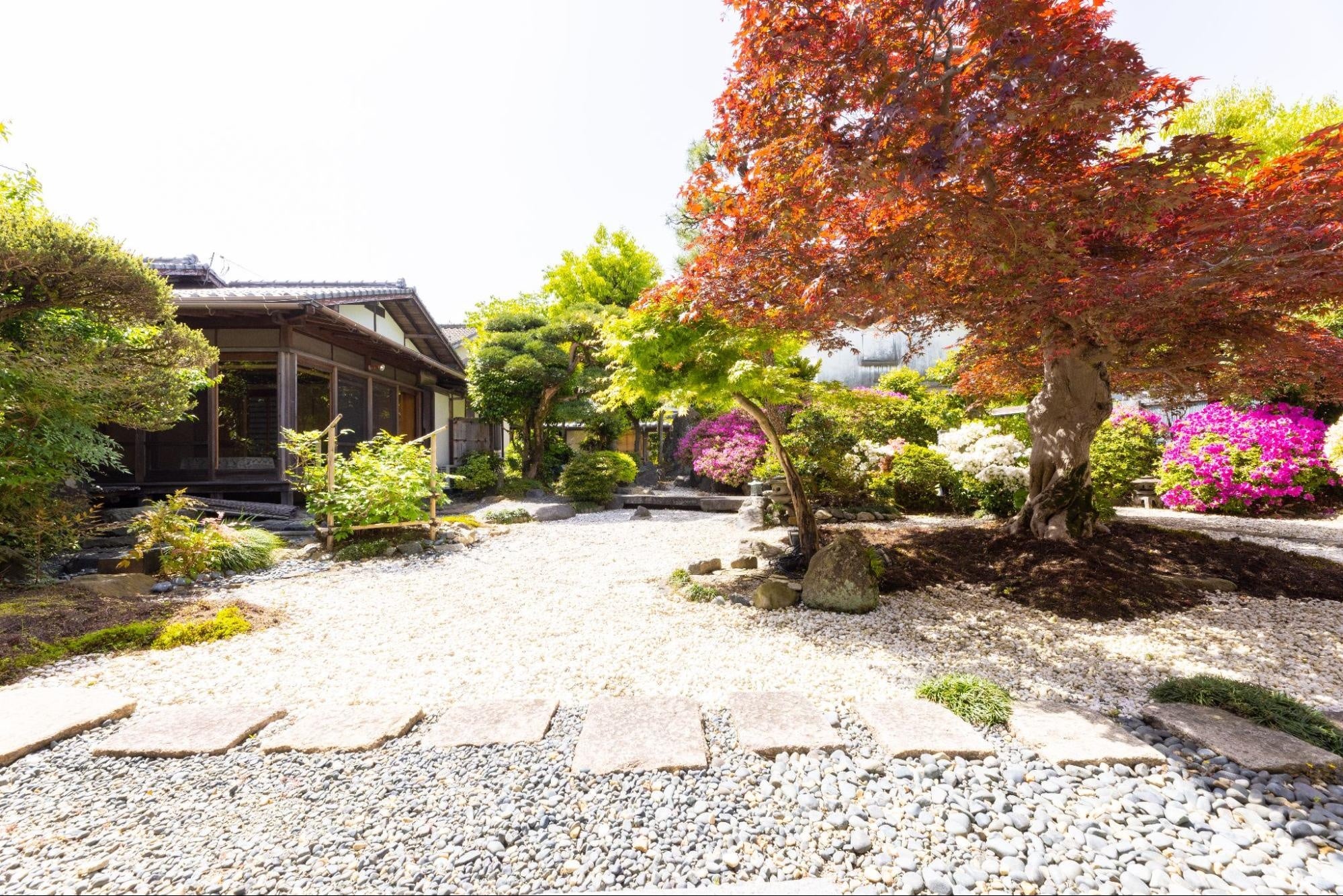 谷呉服店 本店 『紅楓（こうふう）庭園』