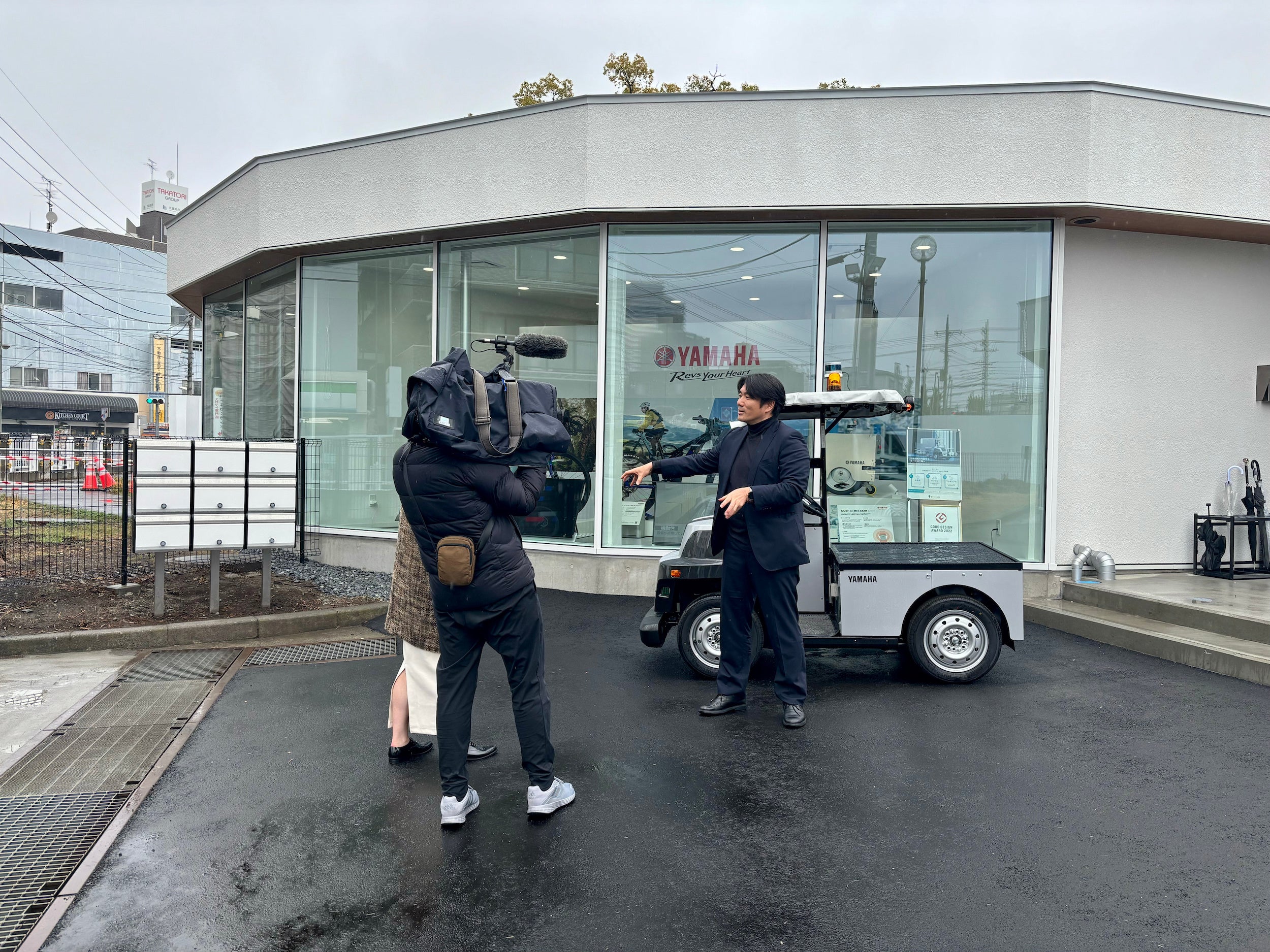 ヤマハ発動機 新事業開発本部長 青田氏からのeve auto紹介の様子