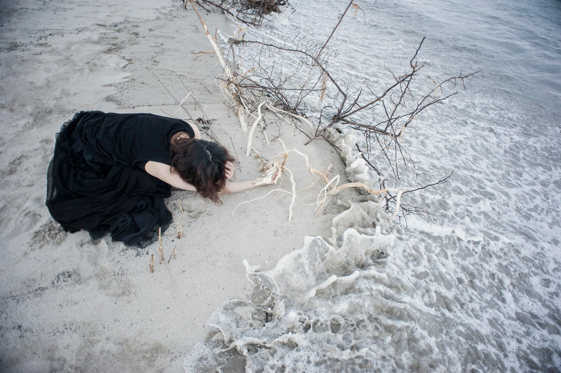 泡沫色の涙 ©Rieko Honma