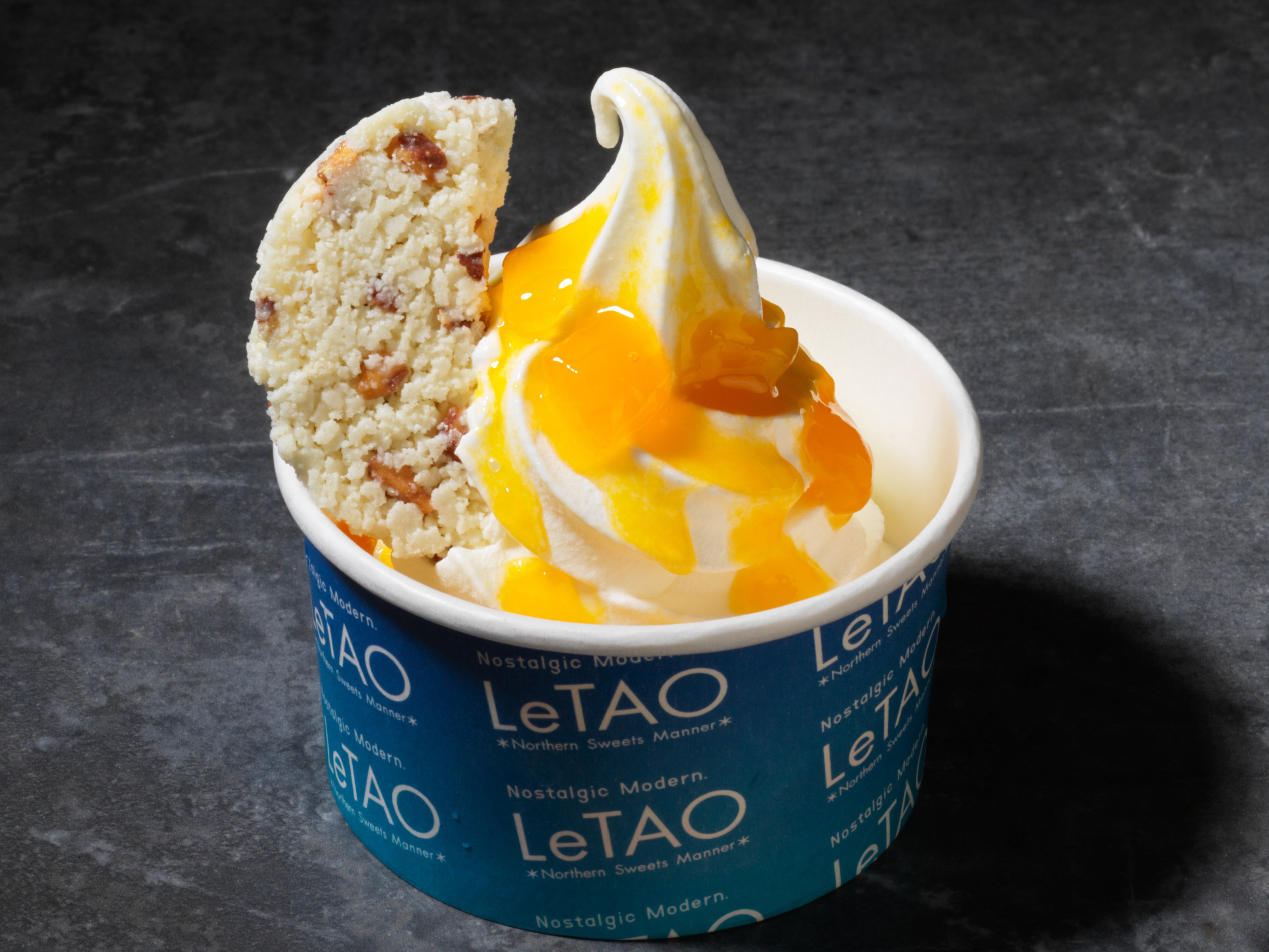 ルタオ新千歳空港店】旅の締めくくりに！限定スイーツを添えた