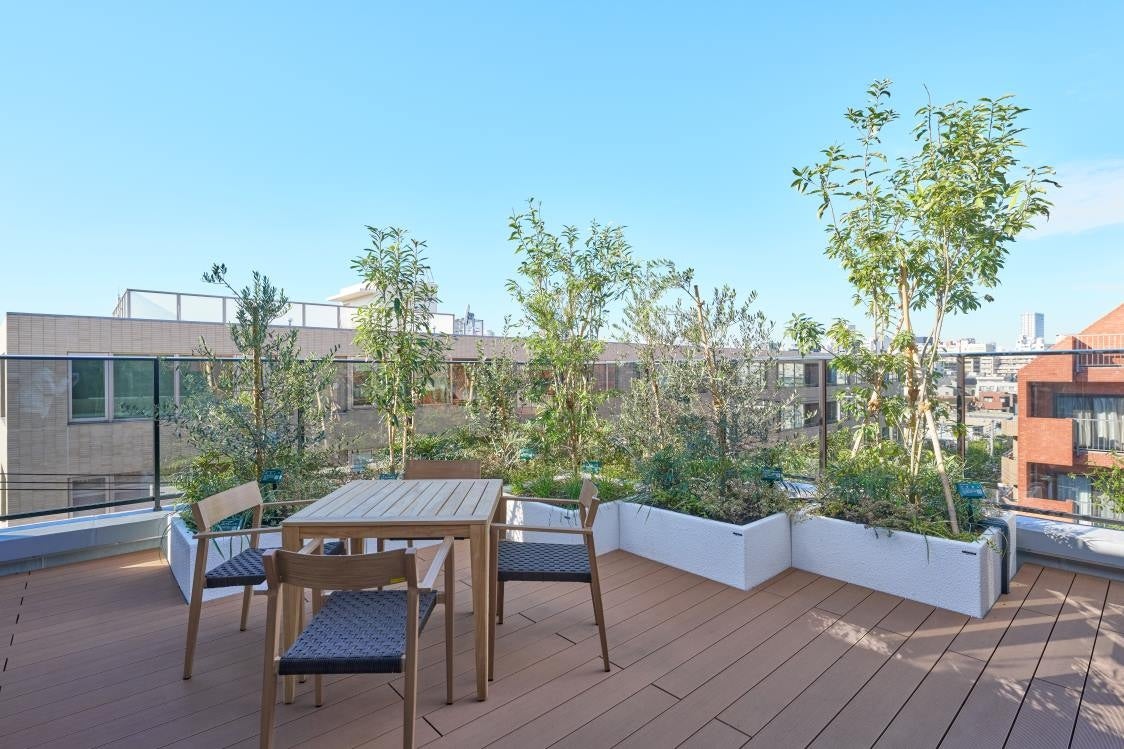 アズハイム神宮の杜（テラス）