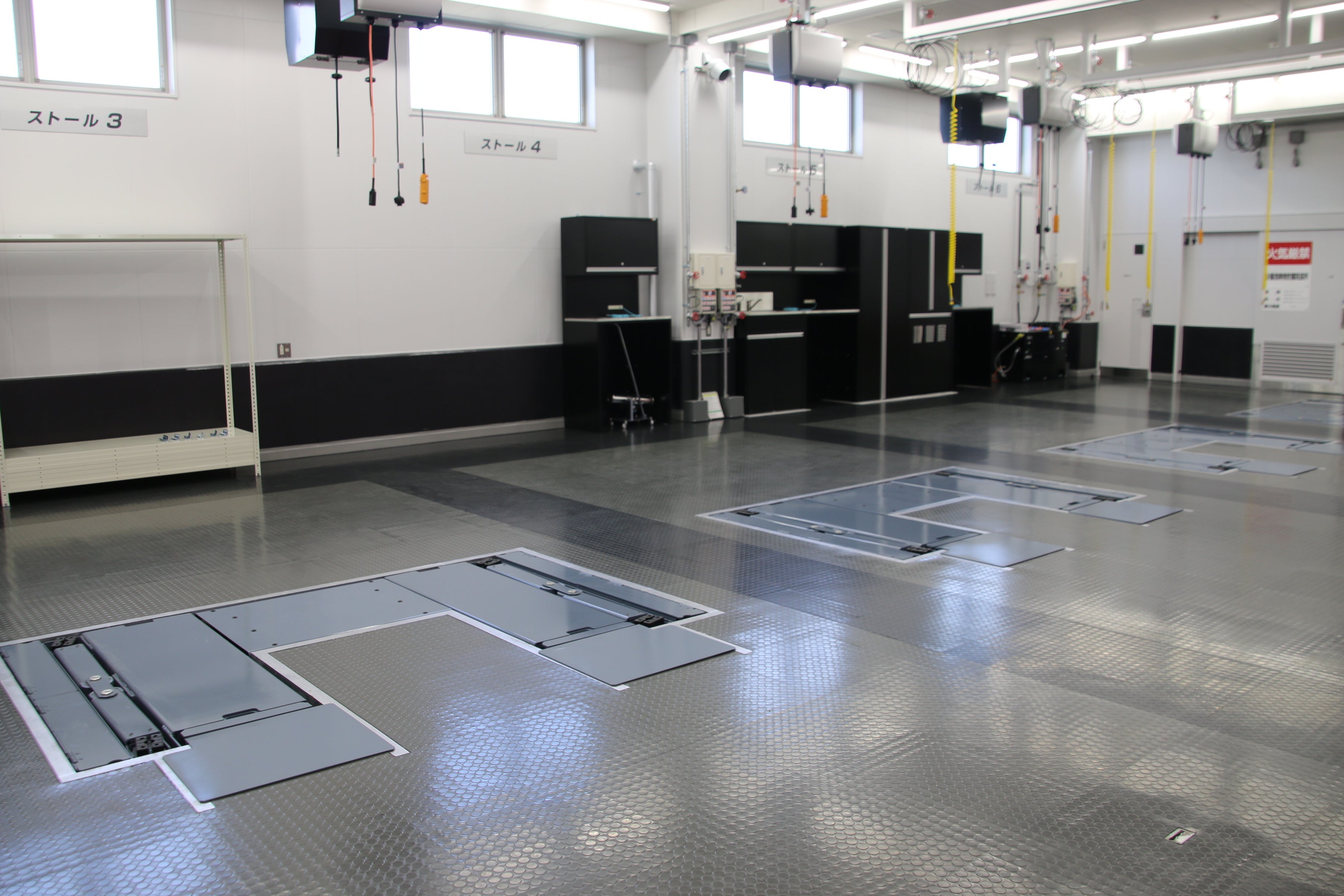 烏山店 2階作業ストール