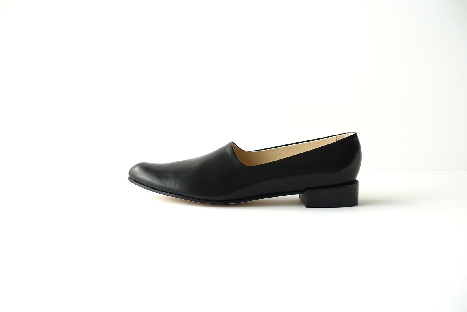［pumps］color：black women：34〜39 ¥52,800-