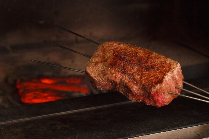 炉窯炭焼ステーキ