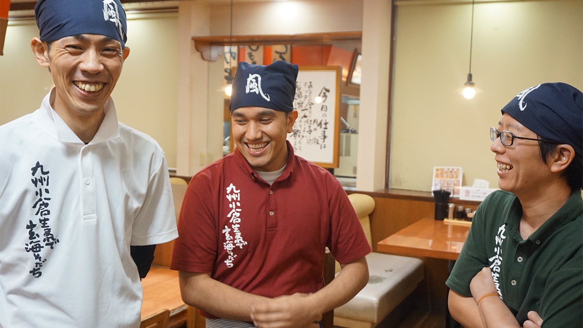 リズム食品の現場の様子
