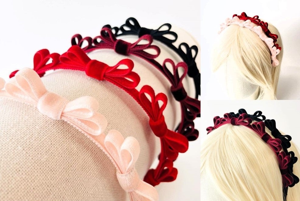 写真左： 手前からSnow Pink（ピンク）／Holiday Red（赤）／Mulled Wine（ワイン）／Noel Black（黒）