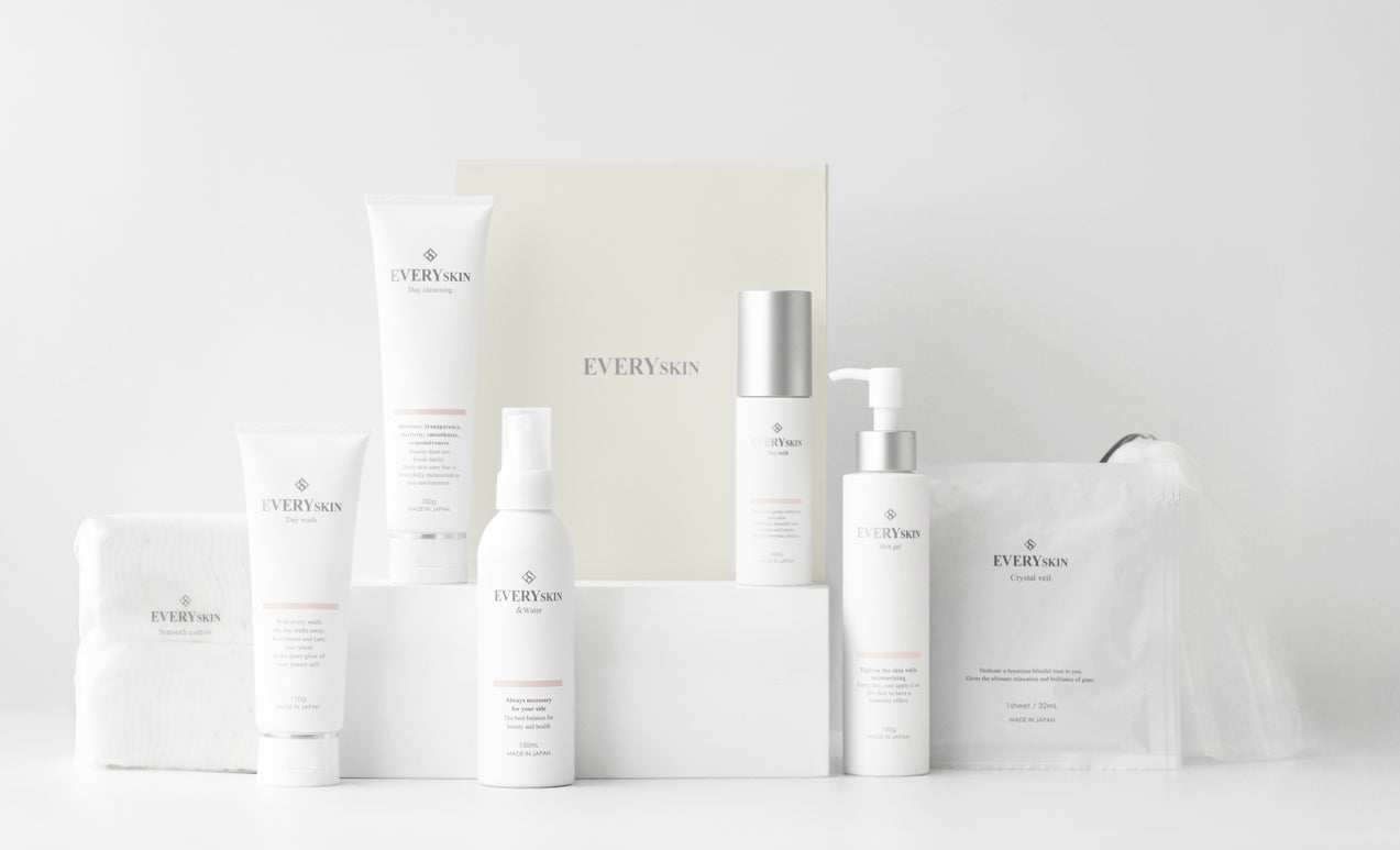 EVERYSKIN スキンケアBOX】 ブランドを象徴するセットが EVERYSKIN スキンケアBOX】 ブランドを象徴するセットが