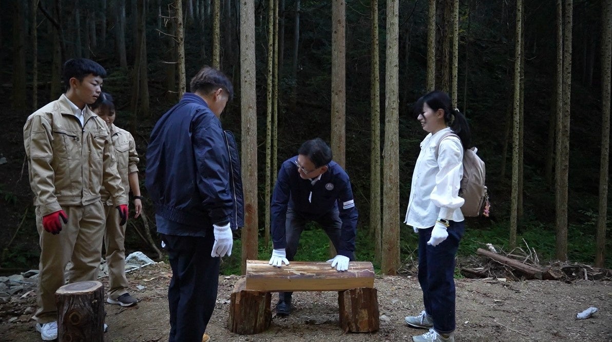 高校生の里山整備のサポート