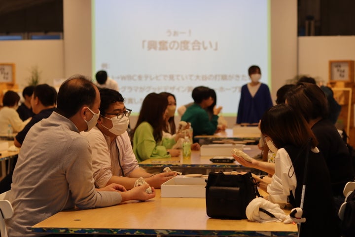 イベントの様子（実際にグラマを体験している様子）