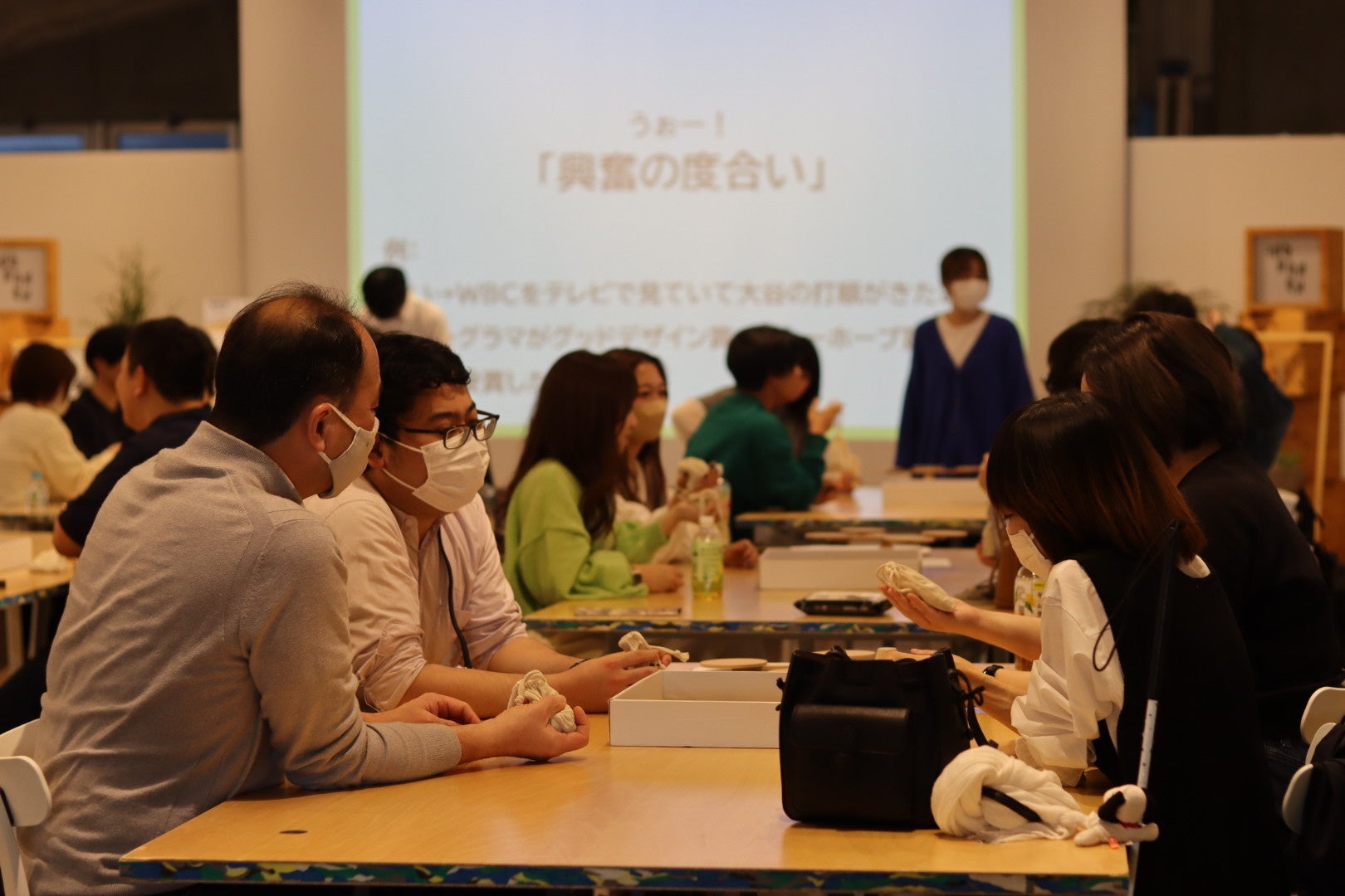 イベントの様子（実際にグラマを体験している様子）