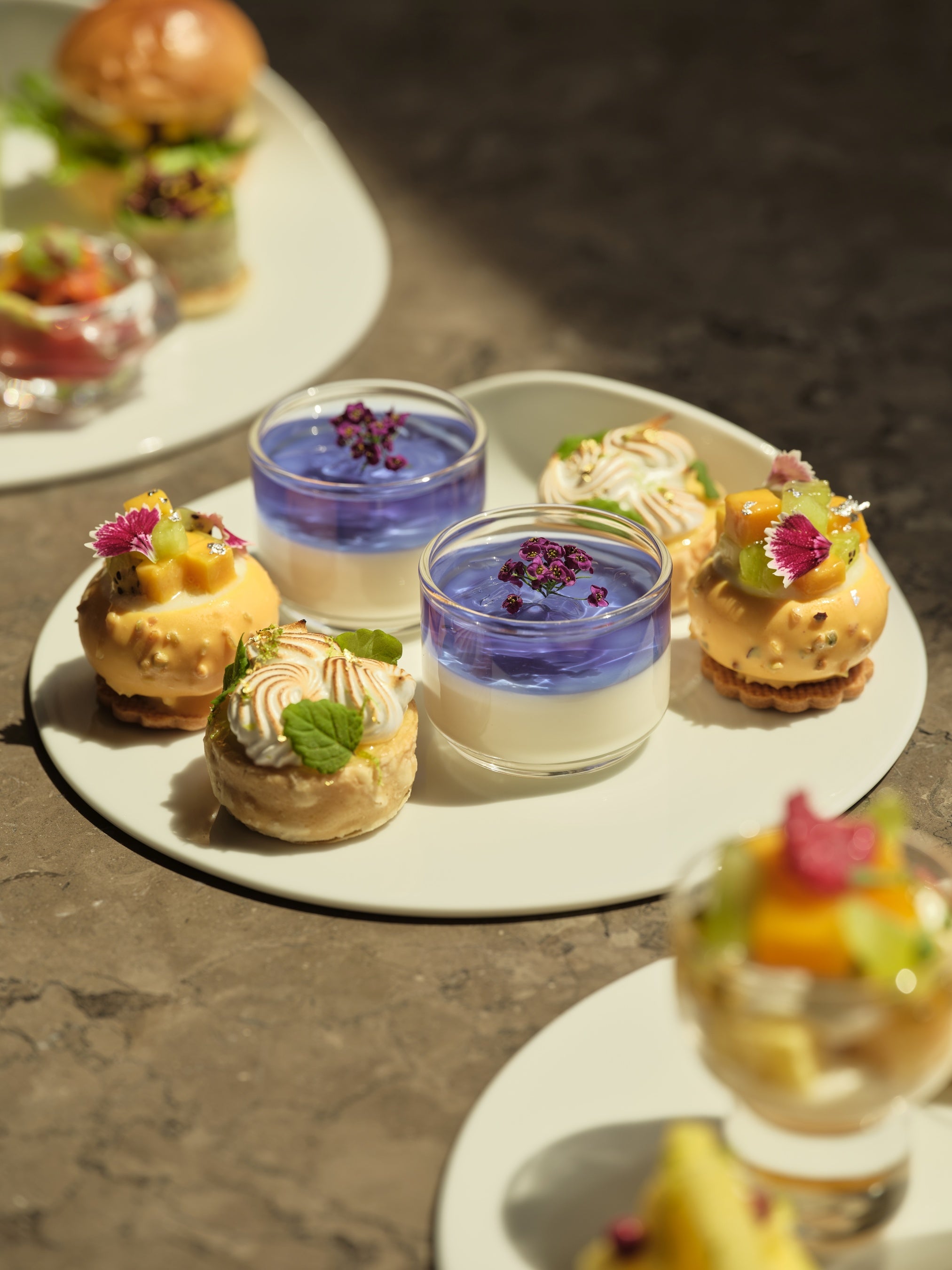 ジャヌ ラウンジ「サマー トロピカルフルーツ アフタヌーンティー」