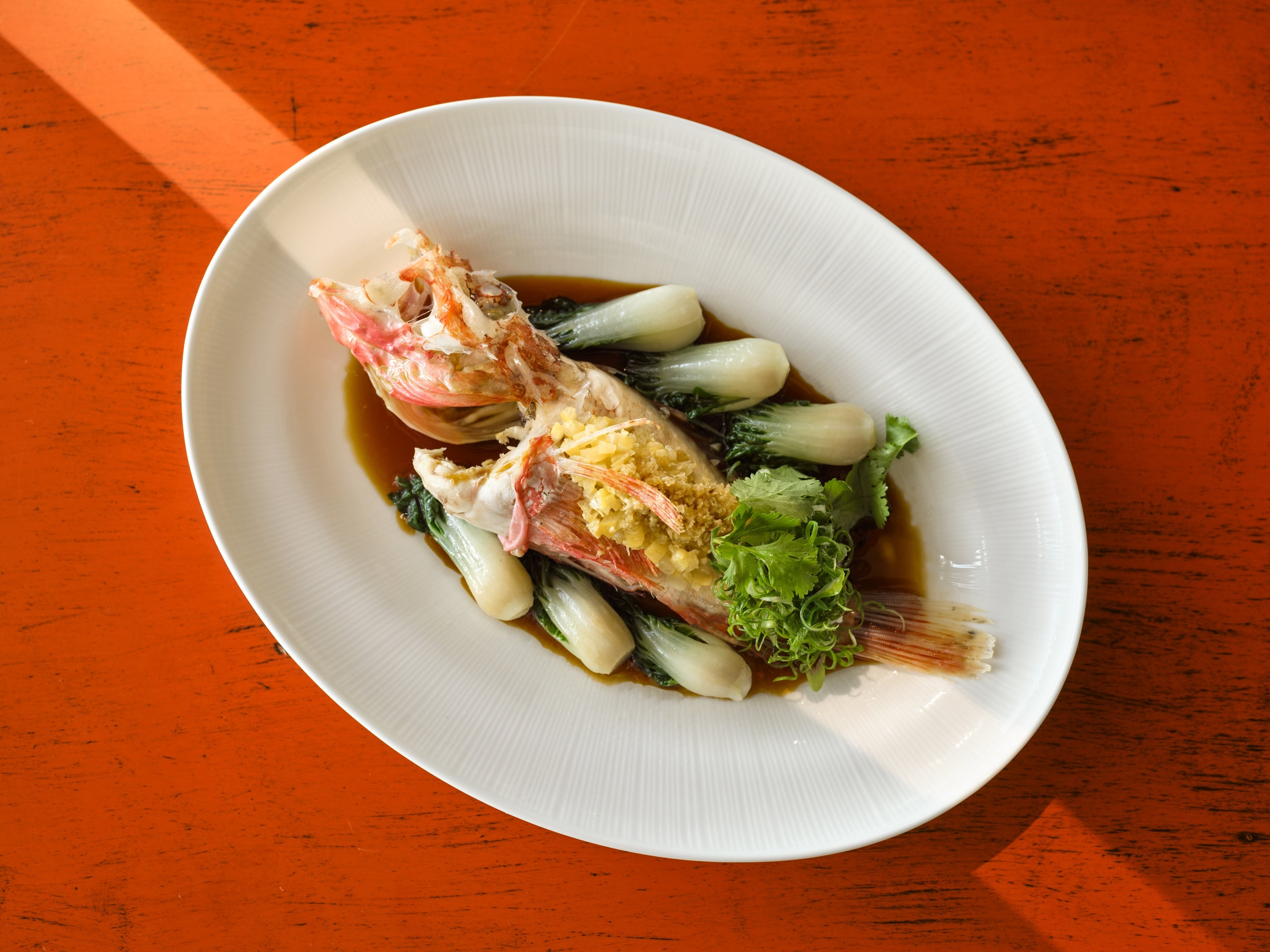 虎景軒 (フージン) 「本日の鮮魚姿蒸し 潮州ガーリックレモン風味」