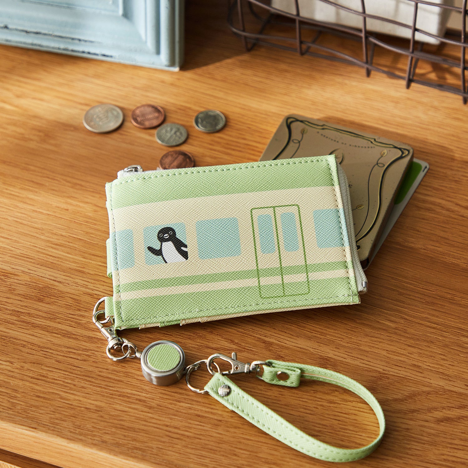 大好評につき一部先行発売！「Suicaのペンギングッズ」第二弾