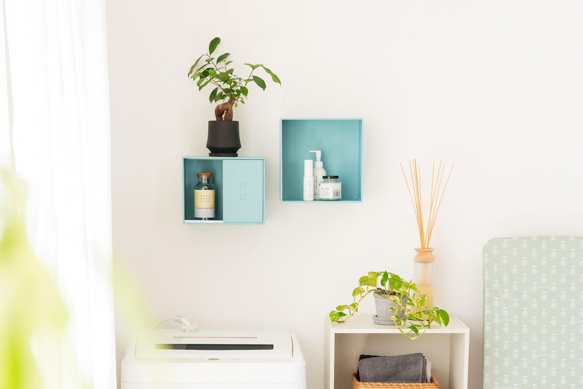 脱衣ランドリースペースの空いている壁に